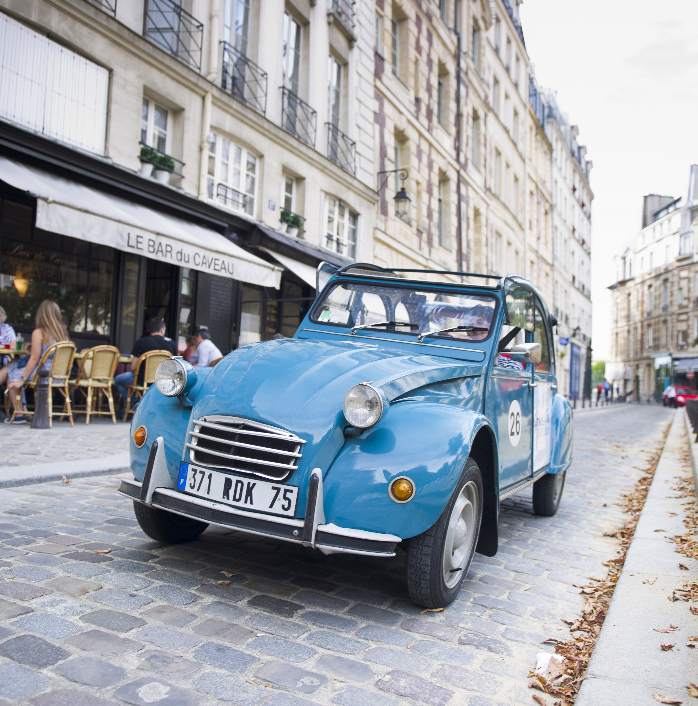 Excursion en 2cv à Paris